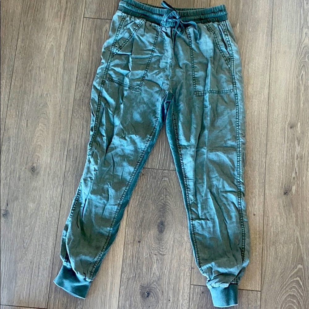 Women’s army green joggers